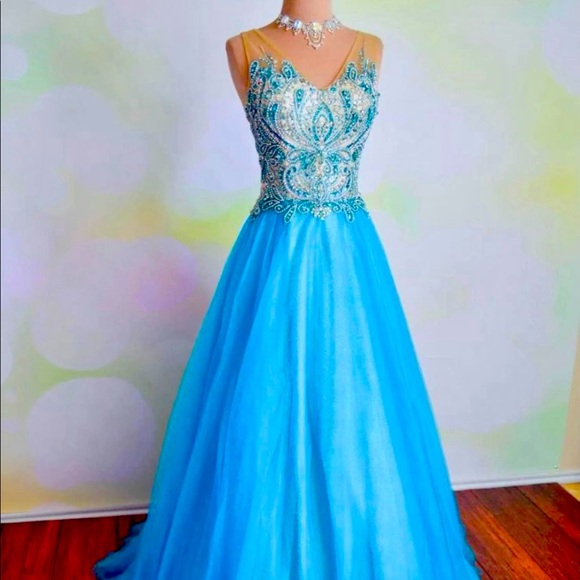Aqua Terani Ball Gown/Prom Dress Size 8 NWT - Picture 1 of 5